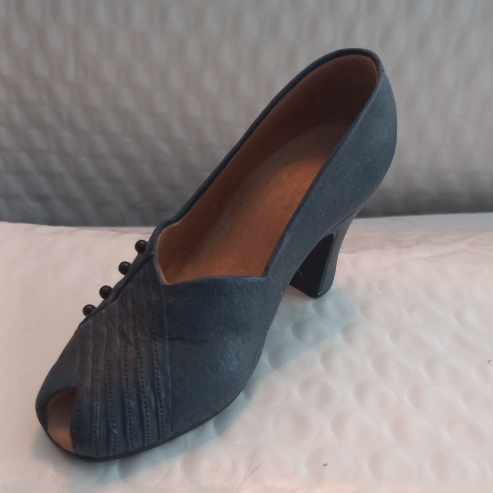 Just The Right Shoe By Raine Lady Like Mini Figurine 25044